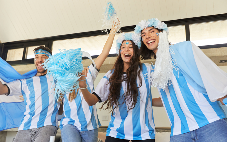 La tradición de alentar a la Selección con accesorios sigue más que nunca. La tradición de alentar a la Selección con accesorios sigue más que nunca.