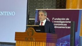 Luis Caputo en la Conferencia Anual de FIEL. Luis Caputo en la Conferencia Anual de FIEL.