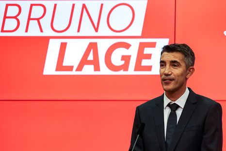Bruno Lage, el director técnico portugués de 49 años que está atravesando su segunda etapa al frente de Benfica. Bruno Lage, el director técnico portugués de 49 años que está atravesando su segunda etapa al frente de Benfica.