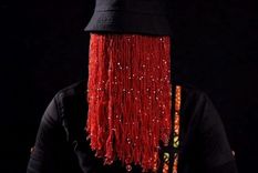 Quería elegir una identidad que fuera representativa del continente africano y los abalorios resultan familiares en la mayoría de los países africanos