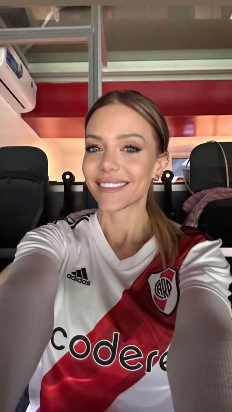 Evangelina Anderson Las uñas de Evangelina Anderson. Foto: Captura de Instagram