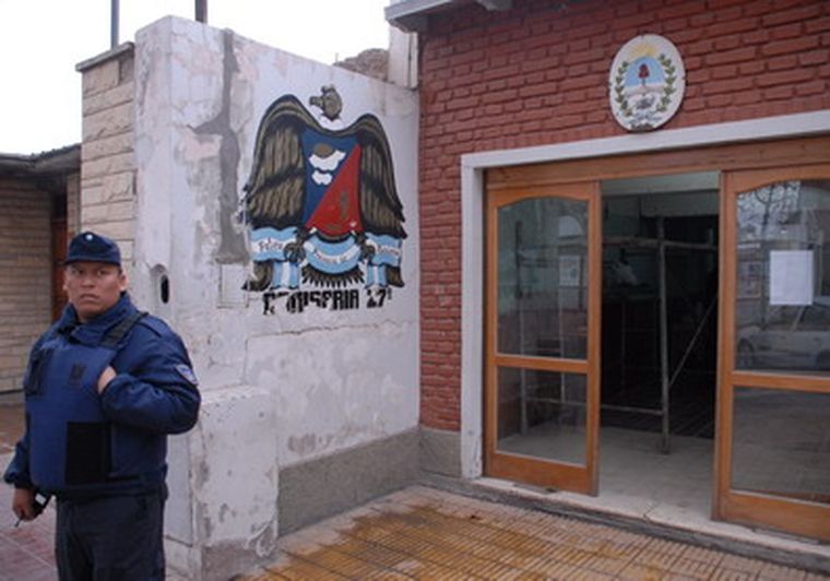 La Comisará 27, lugar de detención de los presuntos asesinos. Foto: Marcelo Ruiz/ MDZ