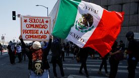 Por qué la bandera de México está tan presente en las protestas en Los Ángeles contra las redadas migratorias Por qué la bandera de México está tan presente en las protestas en Los Ángeles contra las redadas migratorias