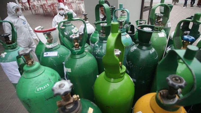 Empresas multinacionales dominan el mercado del oxígeno industrial. Solo un 10% de la producción se destina al uso médico Foto: GETTY IMAGES