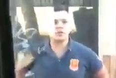 Violento El bombero fue pasado a disponibilidad y se está investigando qué pasó. Violento El bombero fue pasado a disponibilidad y se está investigando qué pasó.