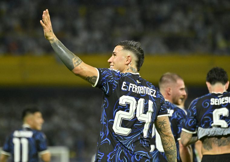 &nbsp;Enzo Fernández se mostró disconforme con el campo de juego de la Bombonera y desde Boca le respondieron.