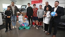 Valentín Serrano, de 18 años, fue el ganador del Mundial de Payanitas tras lograr 350 payanitas consecutivas. Valentín Serrano, de 18 años, fue el ganador del Mundial de Payanitas tras lograr 350 payanitas consecutivas.