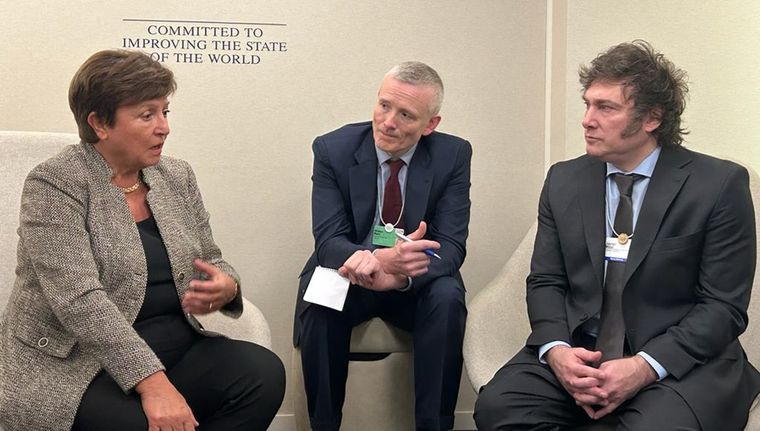 El FMI advierte que el peso del ajuste no caiga desproporcionadamente sobre las familias trabajadoras. Foto: Foro Davos