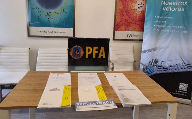 Personal de la Policía Federal allanó este miércoles una clínica de fertilidad, ubicada en la localidad bonaerense de San Isidro, debido a una denuncia por mala praxis.