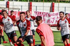 Juan Pablo Montaña festeja el gol de la clasificación. Foto: Prensa FADEP