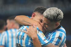 Martirena y Salas celebran en el Cilindro. Foto: FotoBaires