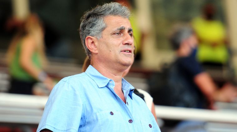 El directivo dijo presente en el sorteo realzado en Ezeiza. Foto: ALF PONCE MERCADO / MDZ