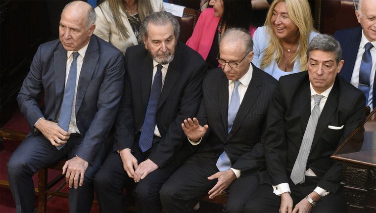 La Justicia rechazó este jueves otro amparo clave contra el DNU de desregulación económica, que solicitaba la intervención de la Corte Suprema Foto: Juan Mateo Aberastain/MDZ