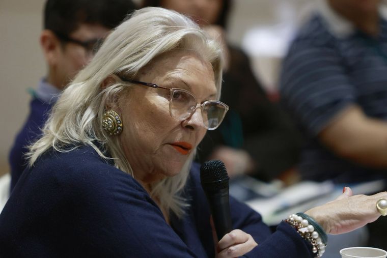 Elisa Carrió apuntó contra Sergio Massa. Foto: NA