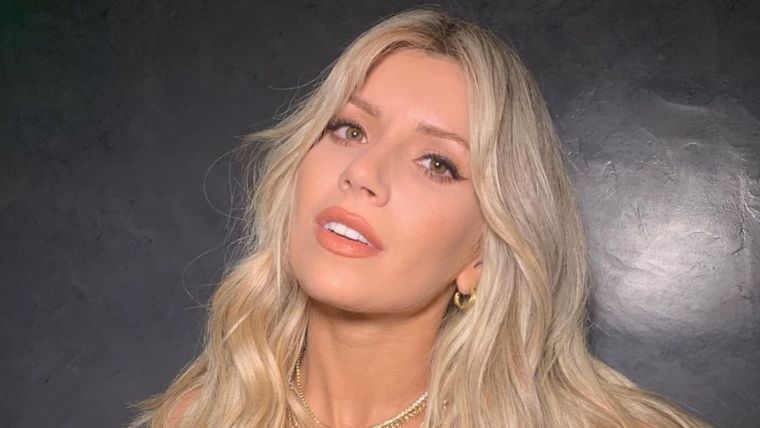 Laurita Fernández, redes sociales