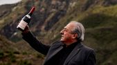Walter Bressia, con su blend Grand Rouge Tinto de Montaña. Walter Bressia, con su blend Grand Rouge Tinto de Montaña.