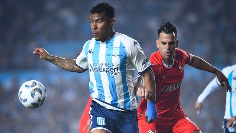 Roger Martínez seguirá en Racing. Foto: Instagram @racingclub