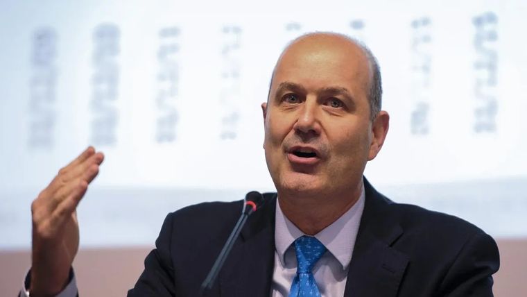 Federico Sturzenegger explicó que el propósito del proyecto de ley podría generar un cambio profundo en el esquema fiscal del país al abrir la posibilidad de modificar la Ley de Coparticipación Federal.