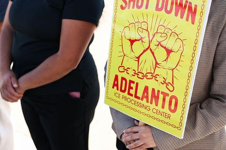 Catorce mexicanos han fallecido en el contexto de la ofensiva migratoria del gobierno de Trump, cuatro de ellos en el centro de procesamiento de Adelanto, en California. Catorce mexicanos han fallecido en el contexto de la ofensiva migratoria del gobierno de Trump, cuatro de ellos en el centro de procesamiento de Adelanto, en California.