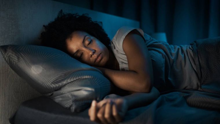 Los consejos de Harvard para dormir mejor (Shutterstock).