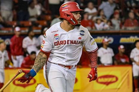 La Liga Venezolana de Béisbol Profesional fue suspendida indefinidamente tras la captura y detención de Nicolás Maduro por parte del gobierno de Estados Unidos. La Liga Venezolana de Béisbol Profesional fue suspendida indefinidamente tras la captura y detención de Nicolás Maduro por parte del gobierno de Estados Unidos.