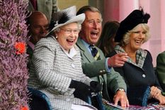 Reina Isabel II, príncipe Carlos y Camila de Cornualles Foto: Twitter