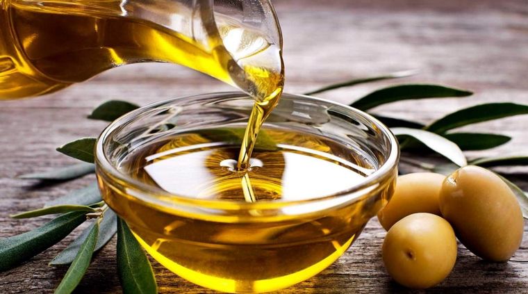 El aceite de oliva marca La Gourmetería fue prohibido por Anmat. Foto: SHUTTERSTOCK