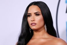 Demi Lovato cuenta escalofriantes detalles de la vez que casi muere Demi Lovato Foto: https://www.infobae.com/america/entretenimiento/2018/11/18/el-fuerte-cruce-entre-demi-lovato-y-una-fanatica-que-critico-algunas-decisiones-de-la-cantante-luego-de-la-sobredosis/