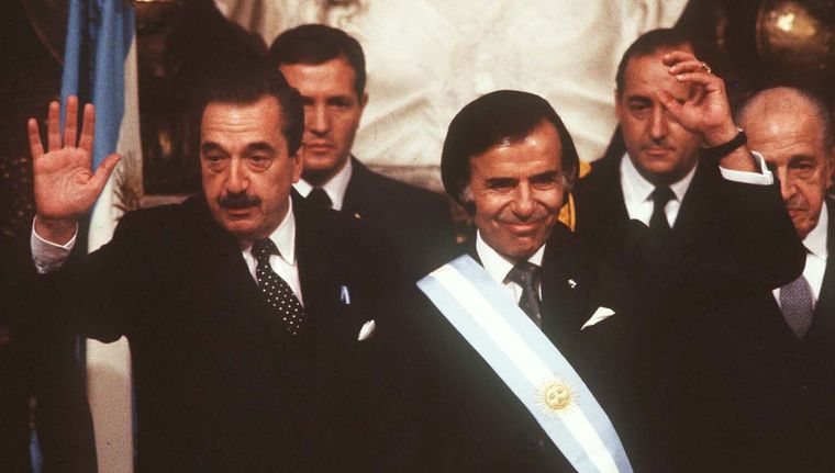 Raúl Alfonsín y Carlos Menem Foto: NA Raúl Alfonsín y Carlos Menem Foto: NA