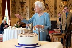 Isabel II está de festejo. Foto: Lecturas. Isabel II está de festejo. Foto: Lecturas.