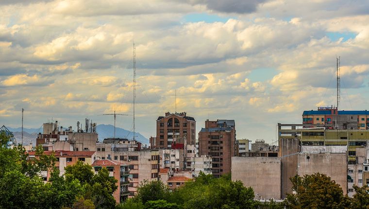 La máxima alcanzará los 15° y la mínima será de 5° este miércoles Foto: Santiago Tagua/MDZ