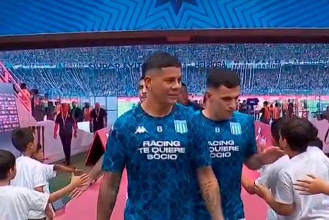 Marcos Rojo no fue bien recibido por los hinchas de Estudiantes.