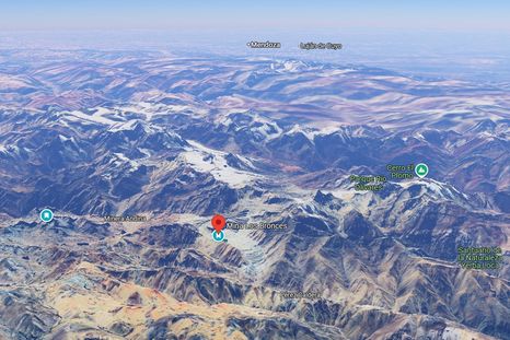 La división Andina de Codelco y Los Bronces, frente a Mendoza y a pocos kilómetro de los Caracoles. La división Andina de Codelco y Los Bronces, frente a Mendoza y a pocos kilómetro de los Caracoles.