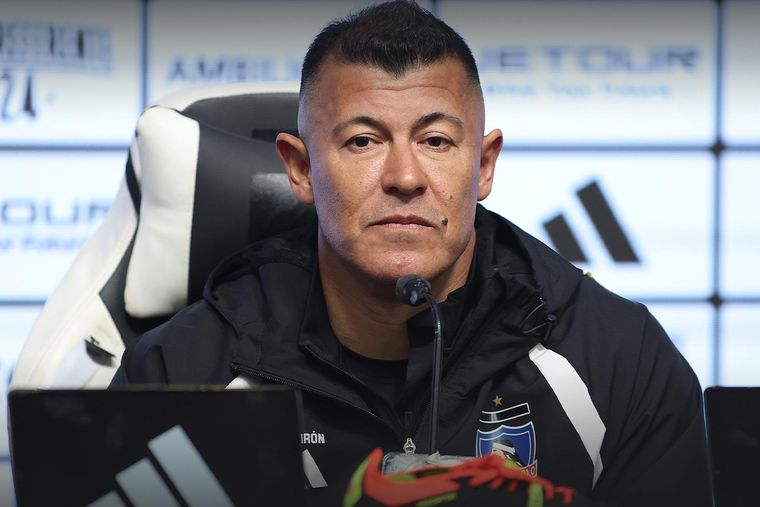 El DT se prepara para el mano a mano con el Millonario. Foto: Prensa Colo Colo