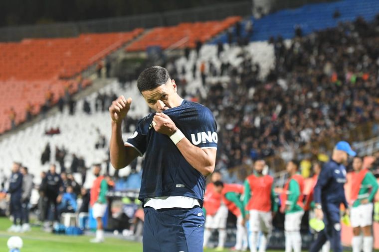 Alex Arce, está imparable. 