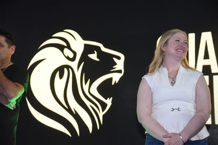 Hebe Casado y Los Guardianes del León. Foto: Prensa Hebe Casado