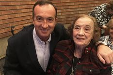 Gabriel Fidel junto a su madre, Elba Muller. Foto: Instagram @fidel.gabriel