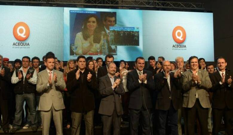 La inauguración de canal Acequia, mientras transcurría la gestión de Francisco Pérez y Cristina Fernández de Kirchner. La inauguración de canal Acequia, mientras transcurría la gestión de Francisco Pérez y Cristina Fernández de Kirchner.
