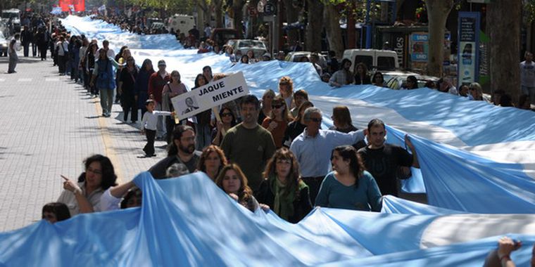 Una de las misiones de López Puelles será recomponer la relación con los maestros. Foto: Nacho Gaffuri / MDZ