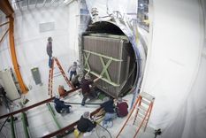 El Microboone es un detector de 12 metros de largo dentro de un gran tanque criogénico. Foto: FERMILAB/REIDAR HAHN
