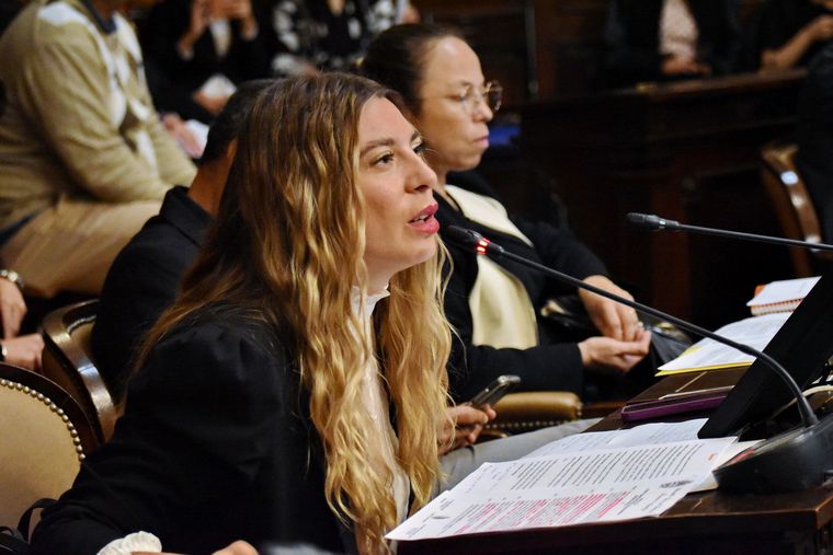 Giuliana Diaz, diputada provincial de la UCR y presidenta de la Liga Mendocina de Fútbol Femenino.