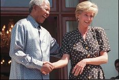 Nelson Mandela junto a Lady Di Foto: Biography