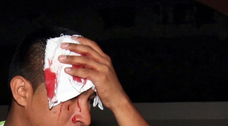 Así quedó el hombre tras el botellazo que le propinaron