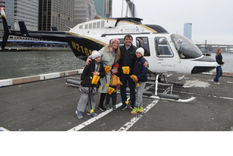 Los 5 integrantes de la familia Escobar antes de la excursión que los llevaría por la ciudad de Nueva York. Foto: New York Helicopter Tours