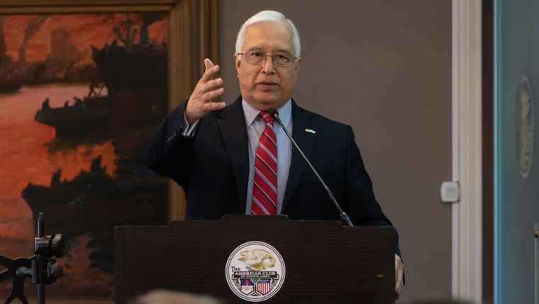 Edward Prado