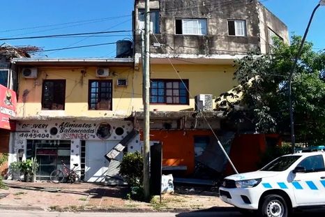 Un nene fue arrojado de un tercer piso en Formosa