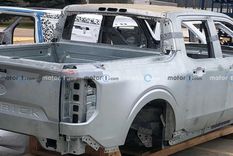 ford avanza en una chata mediana anti fiat toro
