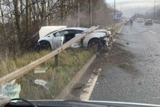 Así quedó el auto de Romero. publicada en Mirror Foto: publicada en Mirror