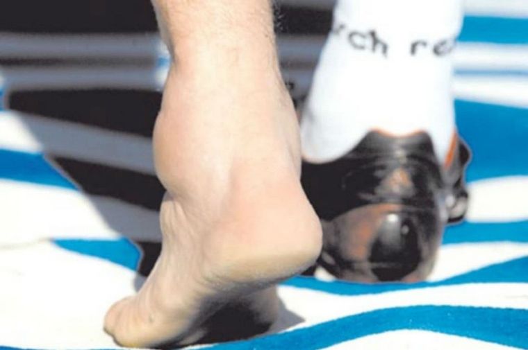 El protagonista de esta imagen no es Maradona. Foto: Archivo