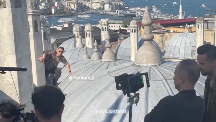 Kerem Bürsin La cara visible de Turkish Airlines. Foto: Fuente: Imagen - historia del Instagram @turkishairlines